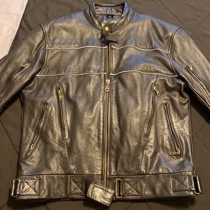 Men’s leather motorcycle jacket